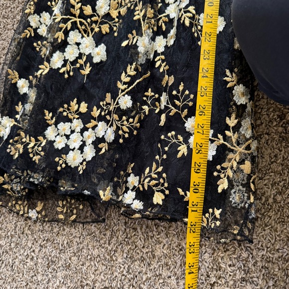 Express Black Floral Embroidered Mesh V Neck Mini Dress Spaghetti Strap Size 4 - Picture 8 of 8